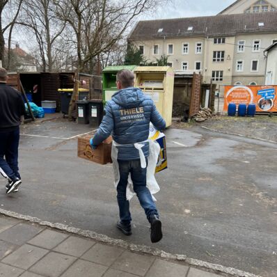 Thiele unterwegs bei der Pirnaer Tafel
