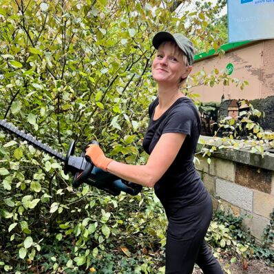 Anpacken im Brückenpark - Ulrike Gruseck