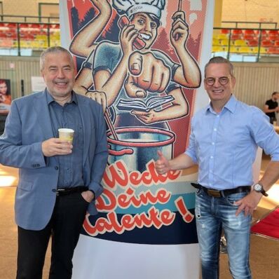 Tag der Ausbildung im BSZ Pirna - Landrat Michael Geisler mit Ralf Thiele
